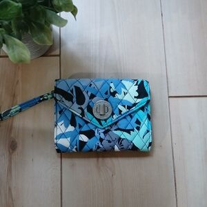 Vera Bradley Wristlet Floral Blue Wallet Silver Accent!